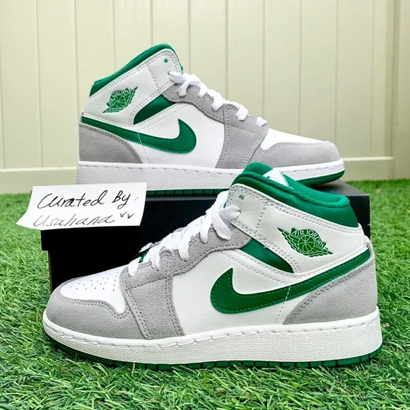 Nike Air Jordan 1 mid GS white pine green shoes - Picture 1 of 4